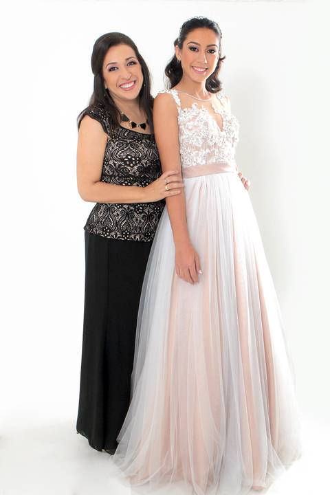 carol mercado y valeria arnez'