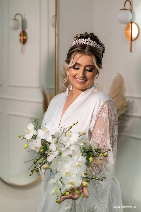 Foto da noiva com buquê'