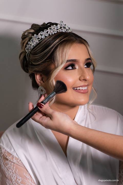 maquiagem de noiva durante making of'