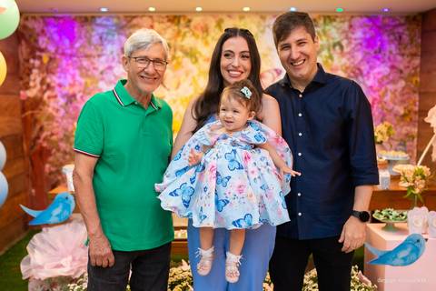 Amiguinhos, brincadeiras e muita diversão no Quintal.'