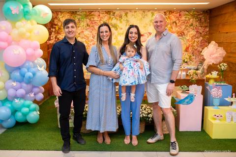 Aniversário dodói, mas repleto de amor e sorrisos.'