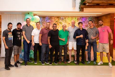 Aniversário de 1 ano: Luisa brilhando sob a lente'