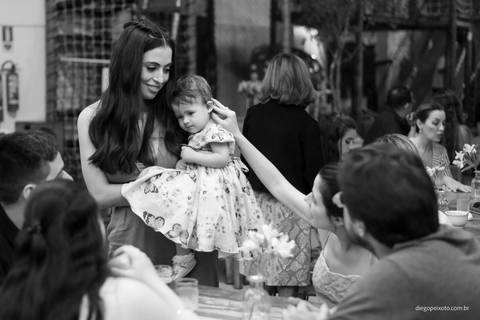 Capturando a espontaneidade e a felicidade da Luisa.'