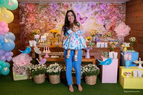 Fotos que contam a história do primeiro aninho de Luisa'