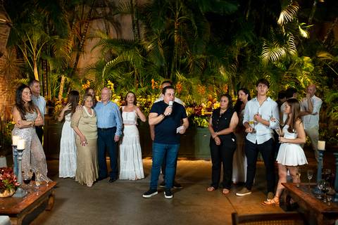 Melhor fotógrafo para aniversários em Dom Cavati – Eternize cada momento de alegria e emoção.'