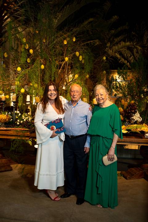 Fotógrafo para aniversário de 15 anos em Caratinga – Um dia especial merece registros perfeitos!'