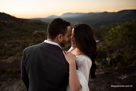 por do sol no parque da cachoeira das andorinhas em ouro preto'