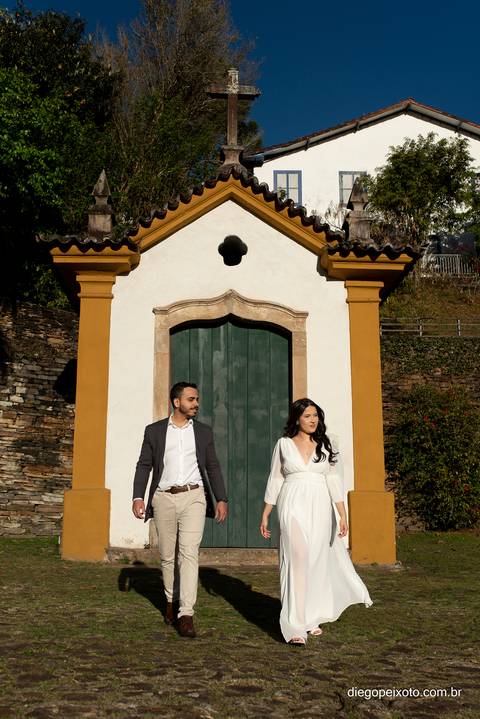 fotos de noivos na igreja de ouro preto'