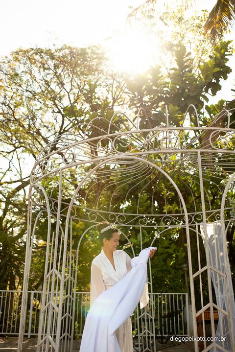 Casamento elegante em Giardino Recepções – Belo Horizonte.'