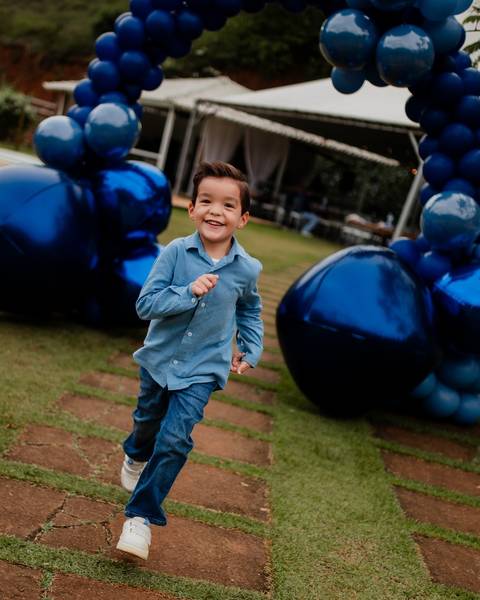 Registro dos detalhes e emoções da festa de 6 anos do Léo.'