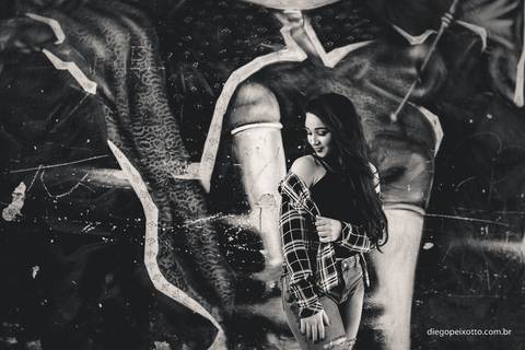 fotografia preto e branco de ensaio feminino 15 anos'