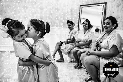 Crianças sempre dão um show a parte, e não poderia deixar de ser neste dia maravilhoso nos abrilhantando com uma fotografia premiada pela Inspiration Photogrphers'