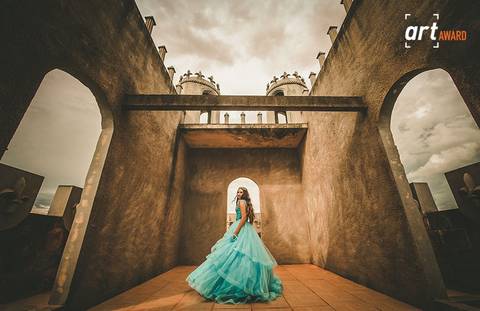 Casamentos no Concurso Especial de Debutantes na FineArt Association, a foto foi realizada no ensaio da debutante Natiely, no Castelo da Vinícola LaDorni em Bandeirantes - PR'