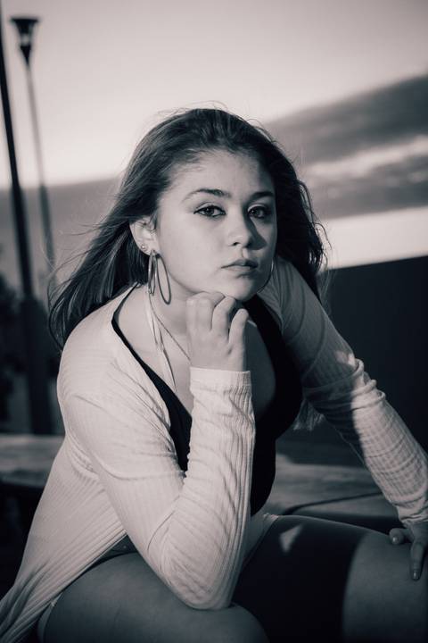 sesion de fotos urabana de cumple de 15 blanco y negro puerto norte rosario'