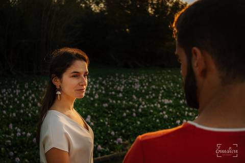Fotógrafo de casamentos em Coimbra, Leiria, Aveiro.
Fotografia documental de casamento. Fotografia com emoção, paixão e sem poses. Imagens verdadeiras e cheias de amor.
Fotografamos em todo o país. Sessão Solteiros na Praia de Mira e em Fermentelos.'