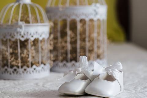 sapatinhos da criança para o baptizado'