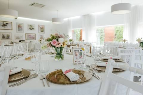 mesas na quinta santa cristina no dia do baptismo'