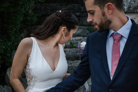 Noivos passeiam na quinta de Santa Cristina em Portunhos'