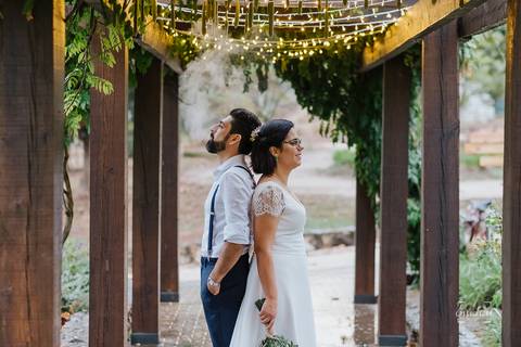 Fotógrafo de casamentos em Leiria,Coimbra Aveiro.
Fotografia documental de casamento. Fotografia com emoção, paixão e sem poses. Imagens verdadeiras e cheias de amor.
Fotografamos em todo o país. Casamento em Ansião e na Quinta das Abertas.'