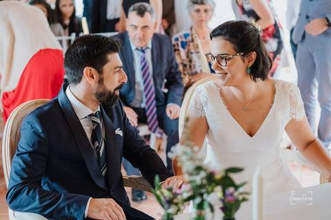 Fotógrafo de casamentos em Leiria,Coimbra Aveiro.
Fotografia documental de casamento. Fotografia com emoção, paixão e sem poses. Imagens verdadeiras e cheias de amor.
Fotografamos em todo o país. Casamento em Ansião e na Quinta das Abertas.'