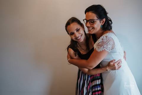 Fotógrafo de casamentos em Leiria,Coimbra Aveiro.
Fotografia documental de casamento. Fotografia com emoção, paixão e sem poses. Imagens verdadeiras e cheias de amor.
Fotografamos em todo o país. Casamento em Ansião e na Quinta das Abertas.'