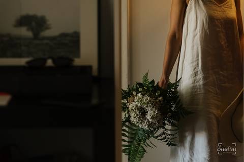 Fotógrafo de casamentos em Coimbra, Leiria, Aveiro.
Fotografia documental de casamento. Fotografia com emoção, paixão e sem poses. Imagens verdadeiras e cheias de amor.
Fotografamos em todo o país. Sessão Solteiros em Coimbra.'