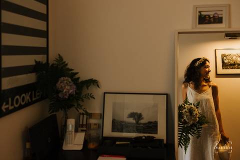 Fotógrafo de casamentos em Coimbra, Leiria, Aveiro.
Fotografia documental de casamento. Fotografia com emoção, paixão e sem poses. Imagens verdadeiras e cheias de amor.
Fotografamos em todo o país. Sessão Solteiros em Coimbra.'