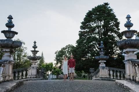 Fotógrafo de casamentos em Coimbra, Leiria, Aveiro.
Fotografia documental de casamento. Fotografia com emoção, paixão e sem poses. Imagens verdadeiras e cheias de amor.
Fotografamos em todo o país. Sessão Solteiros em Coimbra.'