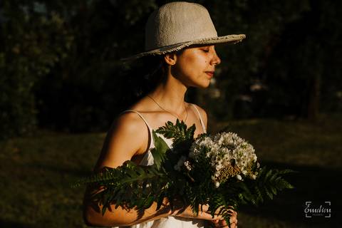 Fotógrafo de casamentos em Coimbra, Leiria, Aveiro.
Fotografia documental de casamento. Fotografia com emoção, paixão e sem poses. Imagens verdadeiras e cheias de amor.
Fotografamos em todo o país. Sessão Solteiros em Coimbra.'