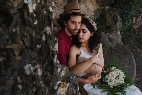 Fotógrafo de casamentos em Coimbra, Leiria, Aveiro.
Fotografia documental de casamento. Fotografia com emoção, paixão e sem poses. Imagens verdadeiras e cheias de amor.
Fotografamos em todo o país. Sessão Solteiros em Coimbra.'