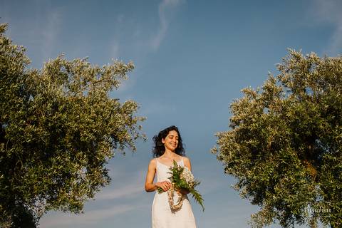 Fotógrafo de casamentos em Coimbra, Leiria, Aveiro.
Fotografia documental de casamento. Fotografia com emoção, paixão e sem poses. Imagens verdadeiras e cheias de amor.
Fotografamos em todo o país. Sessão Solteiros em Coimbra.'