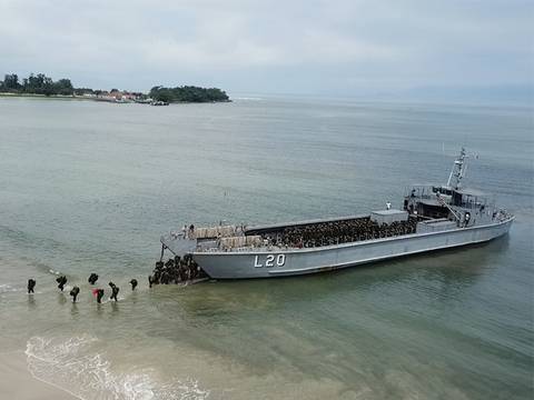 Treinamento Militar no CADIM'