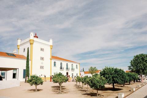 Traditional Baraat at Torre de Palma in Alentejo'