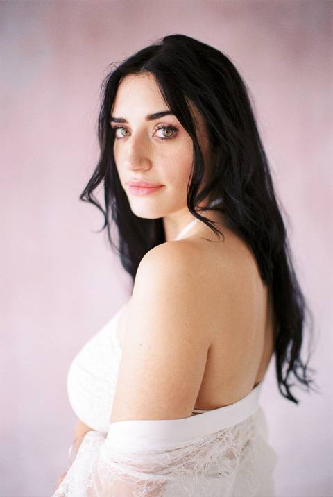 boudoir, Bride, Fuji400H, PortugalPhotographer, wedding day, fine art photography, porto photographer, film photography, she, bride preparation, noiva, fotografo de casamento, fotografo do porto, sessão intima, sessão lingerie, 
'