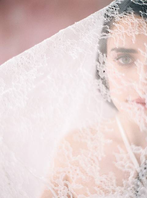 boudoir, Bride, Fuji400H, PortugalPhotographer, wedding day, fine art photography, porto photographer, film photography, she, bride preparation, noiva, fotografo de casamento, fotografo do porto, sessão intima, sessão lingerie, 
'