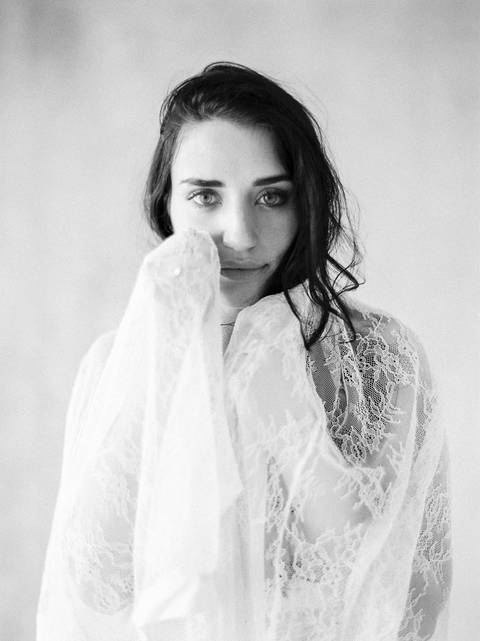 boudoir, Bride, Fuji400H, PortugalPhotographer, wedding day, fine art photography, porto photographer, film photography, she, bride preparation, noiva, fotografo de casamento, fotografo do porto, sessão intima, sessão lingerie, 
'