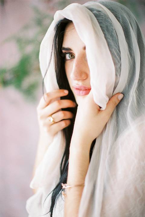 boudoir, Bride, Fuji400H, PortugalPhotographer, wedding day, fine art photography, porto photographer, film photography, she, bride preparation, noiva, fotografo de casamento, fotografo do porto, sessão intima, sessão lingerie, 
'