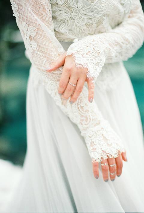  destinationwedding, PortugalPhotographer, lovethedress, fineartphotography, fineartfilm, Switzerland, stylemepretty, rainywedding, winter, weddingswitzerland, blausee, romanticsession, winterwedding, rainy, rainyweddingday, lake, blauseelake'