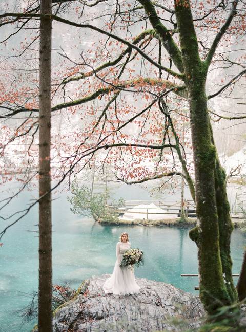  destinationwedding, PortugalPhotographer, lovethedress, fineartphotography, fineartfilm, Switzerland, stylemepretty, rainywedding, winter, weddingswitzerland, blausee, romanticsession, winterwedding, rainy, rainyweddingday, lake, blauseelake'