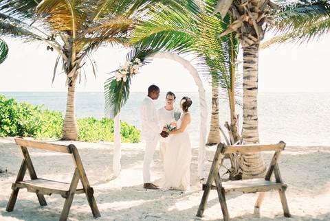 Wedding, beach, destinationwedding, PortugalPhotographer, fineartphotography, elopement, renewal, vows, DominicanRepublic, PuntadelTorobeach, beachwedding, beachdestinationwedding, film, renewalvows, fujifilm400h, cermencitafilmlab, hochzeitsguide, beach'