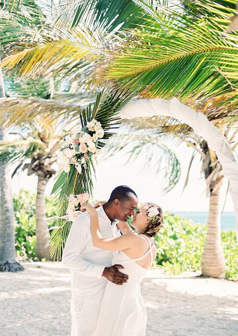 Wedding, beach, destinationwedding, PortugalPhotographer, fineartphotography, elopement, renewal, vows, DominicanRepublic, PuntadelTorobeach, beachwedding, beachdestinationwedding, film, renewalvows, fujifilm400h, cermencitafilmlab, hochzeitsguide, beach'