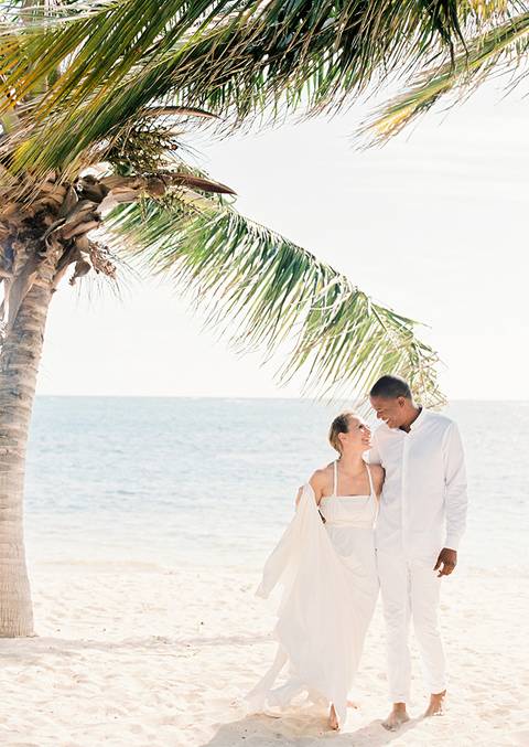 Wedding, beach, destinationwedding, PortugalPhotographer, fineartphotography, elopement, renewal, vows, DominicanRepublic, PuntadelTorobeach, beachwedding, beachdestinationwedding, film, renewalvows, fujifilm400h, cermencitafilmlab, hochzeitsguide, beach'