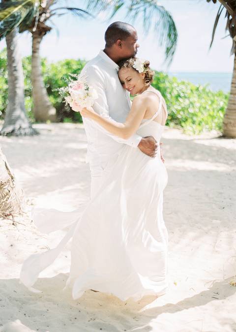 Wedding, beach, destinationwedding, PortugalPhotographer, fineartphotography, elopement, renewal, vows, DominicanRepublic, PuntadelTorobeach, beachwedding, beachdestinationwedding, film, renewalvows, fujifilm400h, cermencitafilmlab, hochzeitsguide, beach'