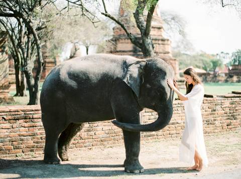 Bride, wedding inspiration, styleshoot, thailand, weddingthailandphotographer, destinationweddingthailand, triptothailand, fineartphotography'