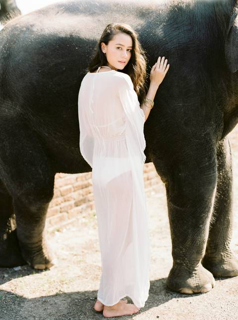 Bride, wedding inspiration, styleshoot, thailand, weddingthailandphotographer, destinationweddingthailand, triptothailand, fineartphotography'