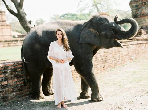 Bride, wedding inspiration, styleshoot, thailand, weddingthailandphotographer, destinationweddingthailand, triptothailand, fineartphotography'