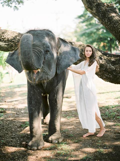 Bride, wedding inspiration, styleshoot, thailand, weddingthailandphotographer, destinationweddingthailand, triptothailand, fineartphotography'