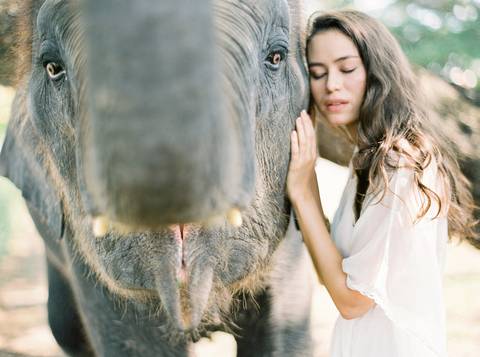 Bride, wedding inspiration, styleshoot, thailand, weddingthailandphotographer, destinationweddingthailand, triptothailand, fineartphotography'