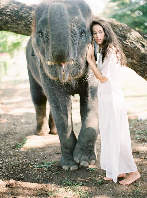 Bride, wedding inspiration, styleshoot, thailand, weddingthailandphotographer, destinationweddingthailand, triptothailand, fineartphotography'