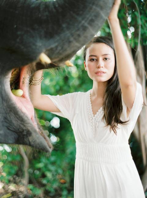 Bride, wedding inspiration, styleshoot, thailand, weddingthailandphotographer, destinationweddingthailand, triptothailand, fineartphotography'